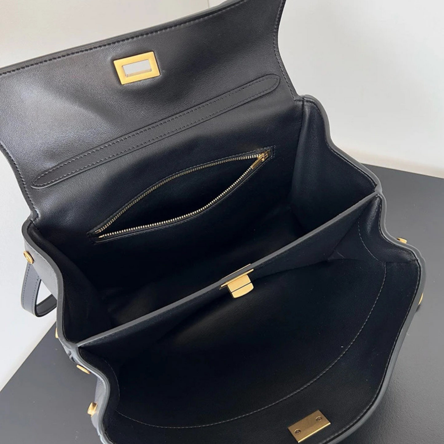 Balenciaga Rodeo Inspired Luxurious Leather Handbag