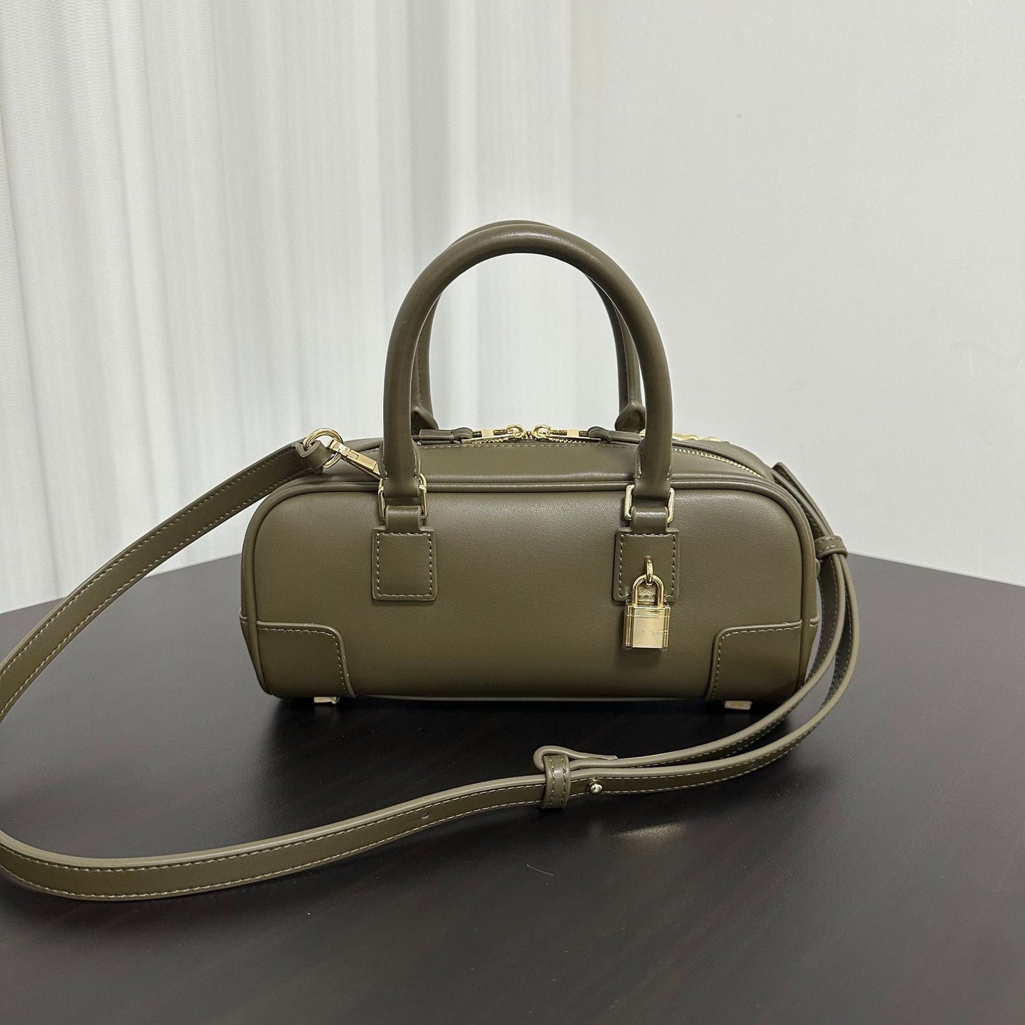 Loewe Amazona 23-Cropped Inspired Leather bag