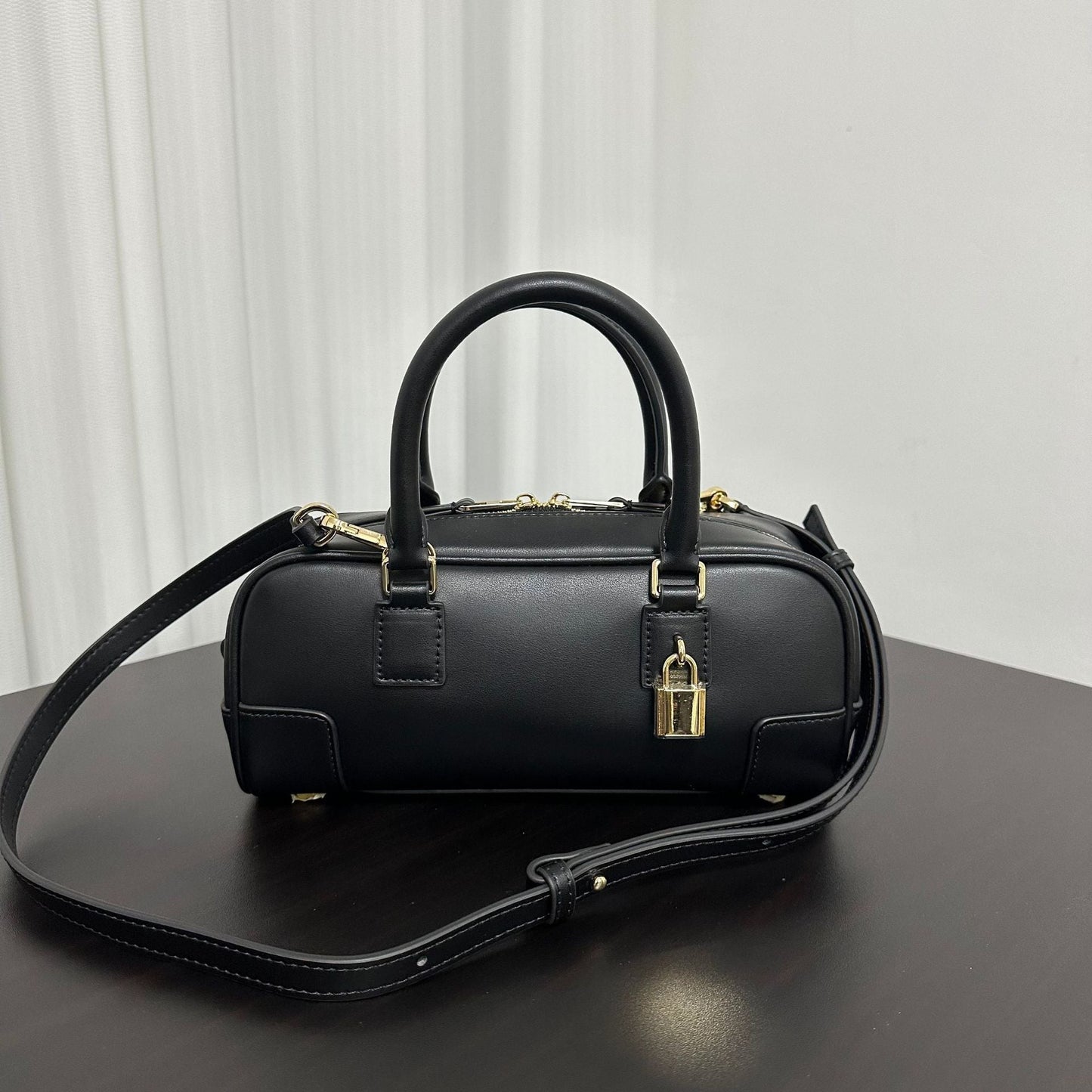 Loewe Amazona 23-Cropped Inspired Leather bag