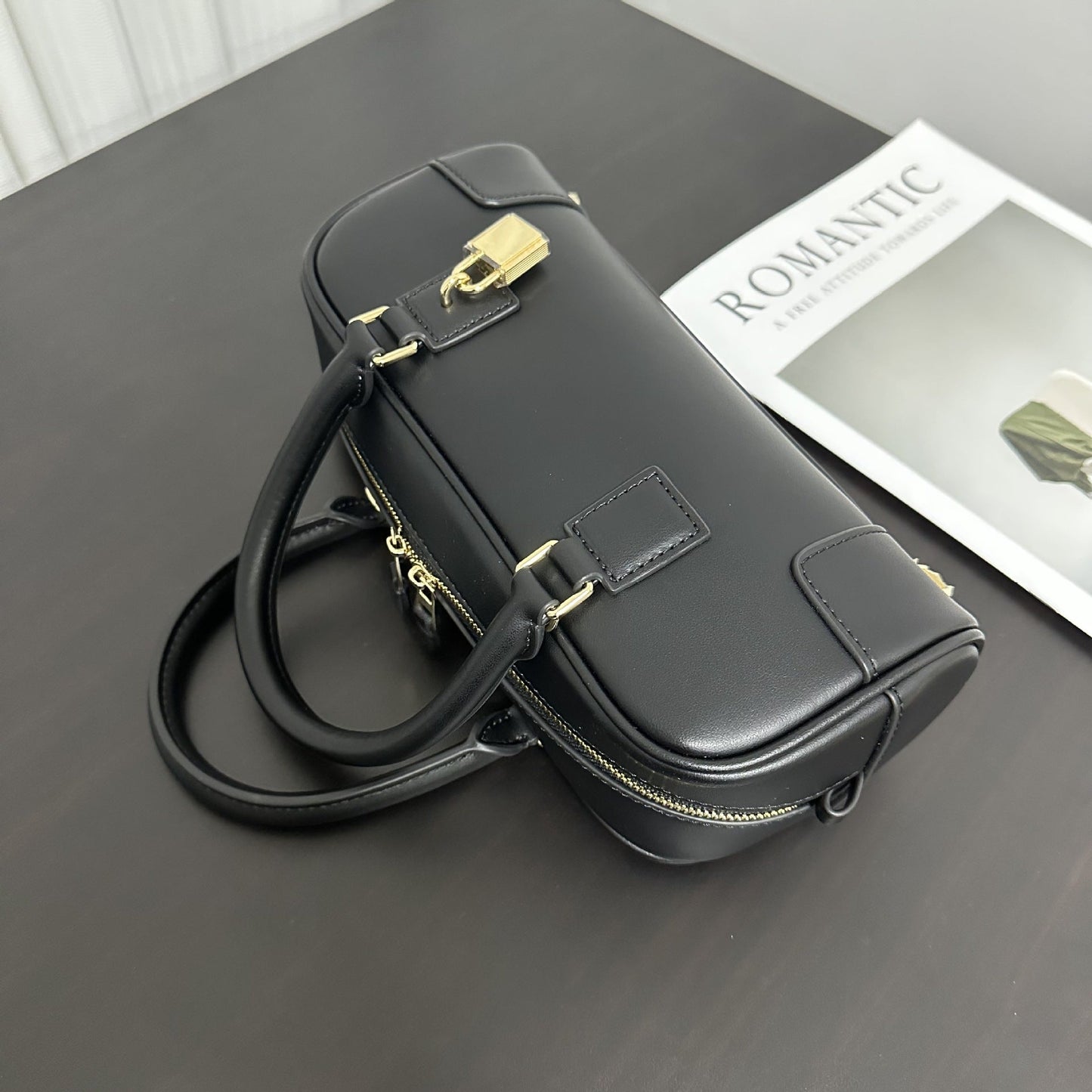 Loewe Amazona 23-Cropped Inspired Leather bag