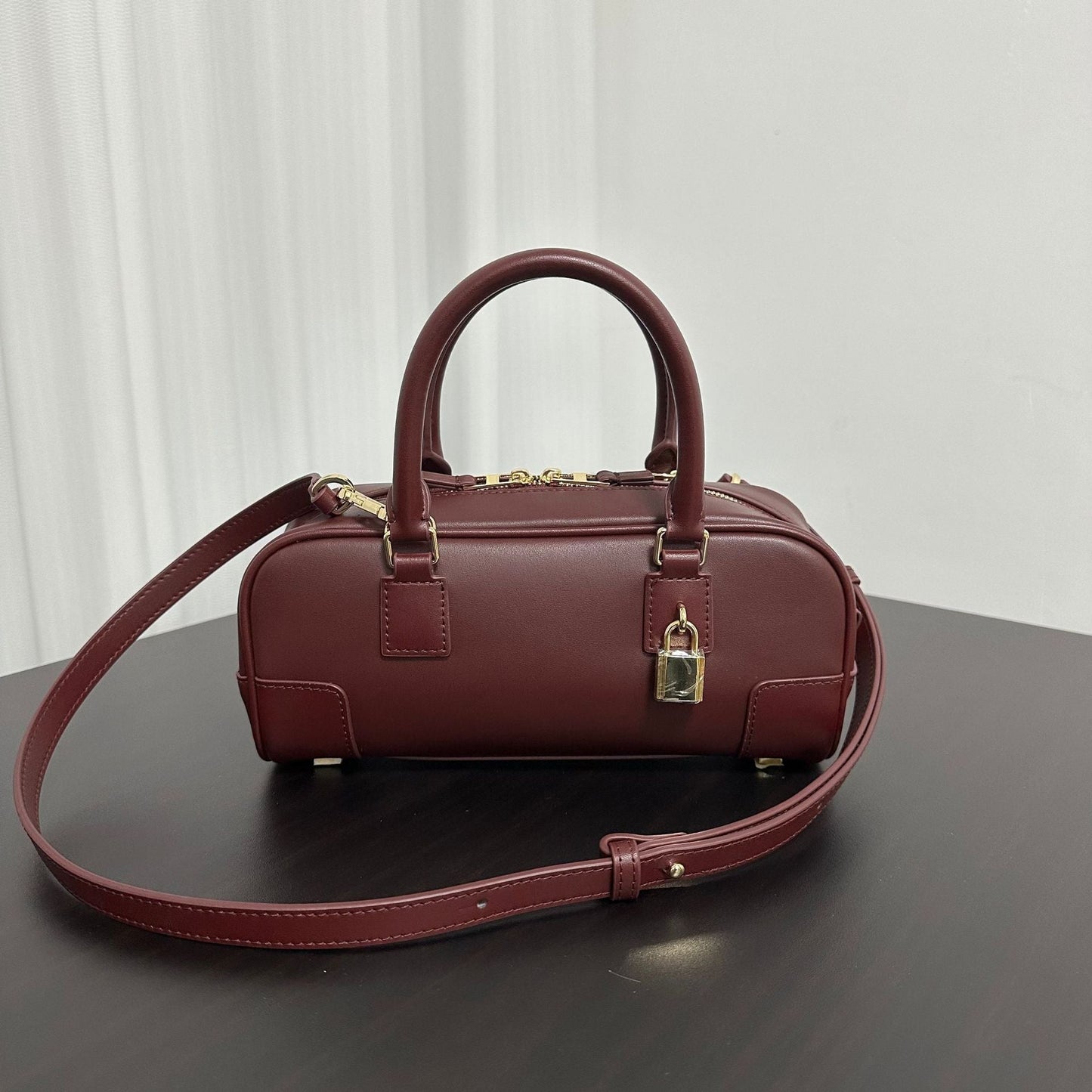 Loewe Amazona 23-Cropped Inspired Leather bag